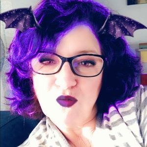 Meet your Posher, Nury